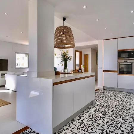 Premium Beachfront With South Facing Terrace Appartement