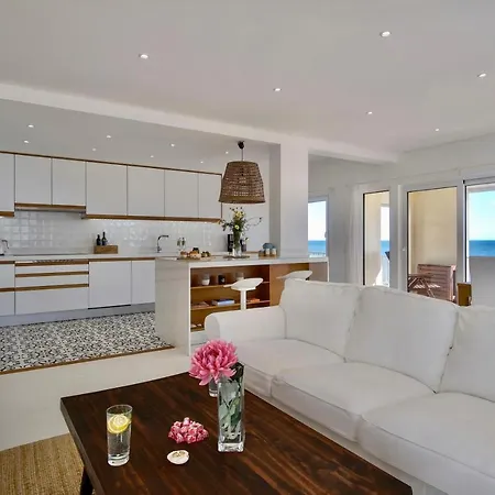 Premium Beachfront With South Facing Terrace Appartement Quarteira
