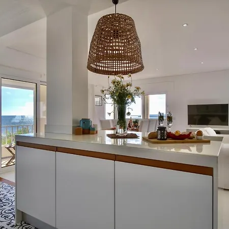Premium Beachfront With South Facing Terrace Appartement Quarteira