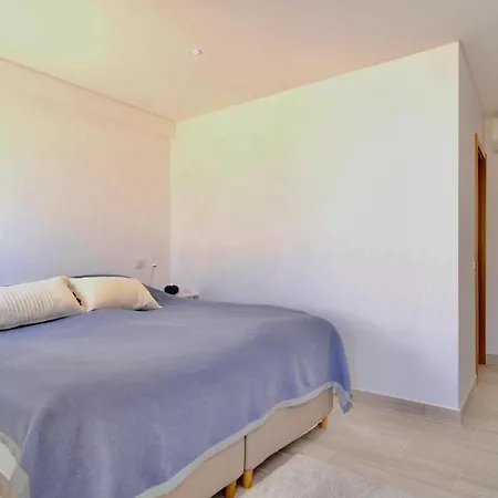 Apartment Premium Beachfront With South Facing Terrace Quarteira