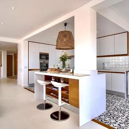 Premium Beachfront With South Facing Terrace Quarteira