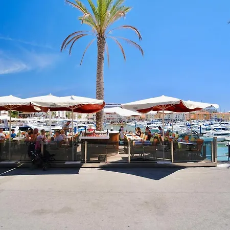 Apartment Premium Beachfront With South Facing Terrace